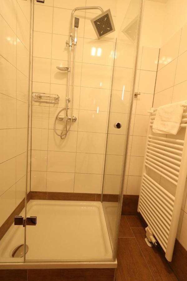 Schiller Pension Bielefeld Luaran gambar