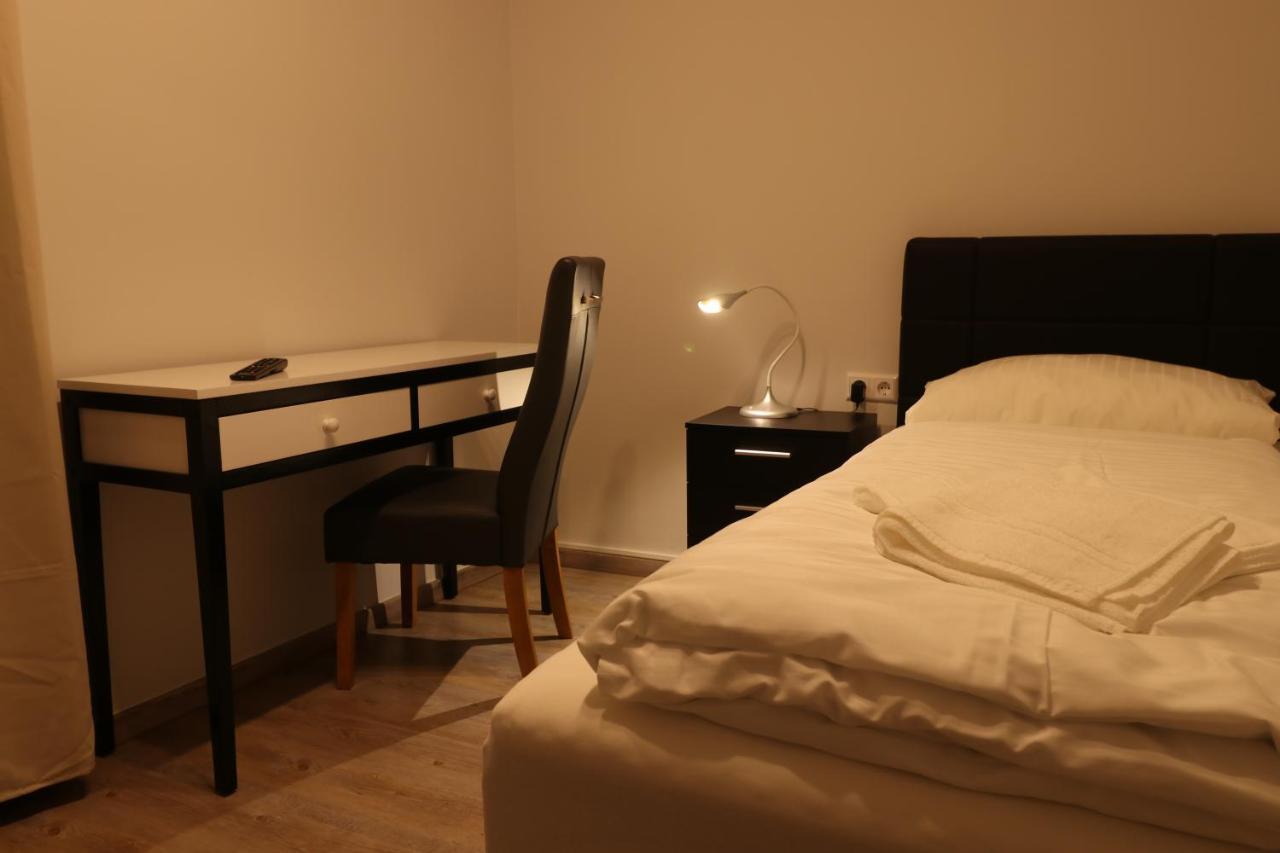 Schiller Pension Bielefeld Luaran gambar